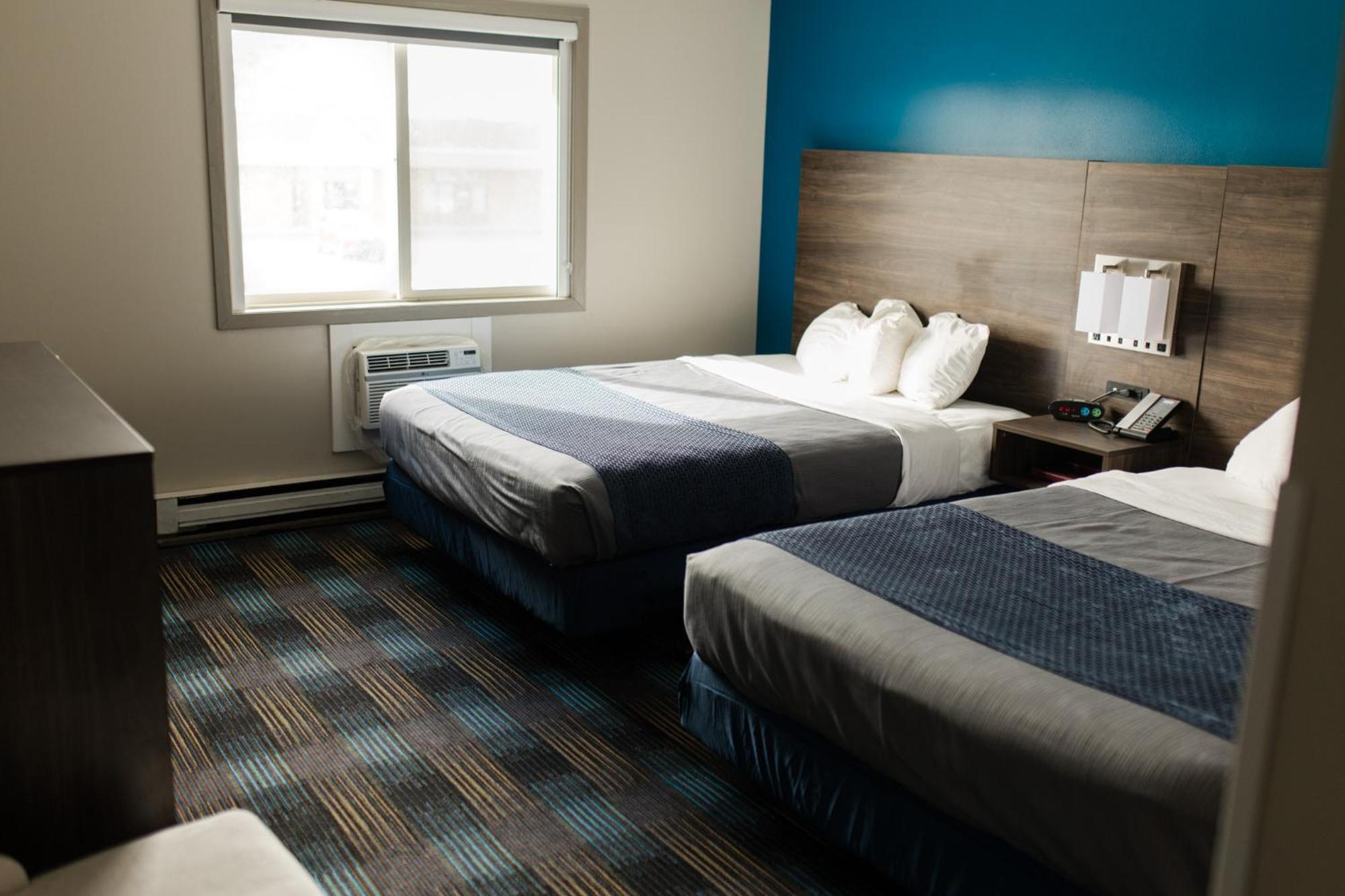 Travelodge By Wyndham Escanaba Exterior photo